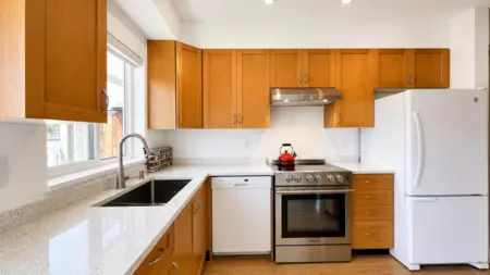 Breakfast Nook Photo of 13 915 Tobruck Avenue, North Vancouver, BC