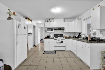 Hot Tub / Spa Photo of 12420 90a Avenue, Surrey, BC