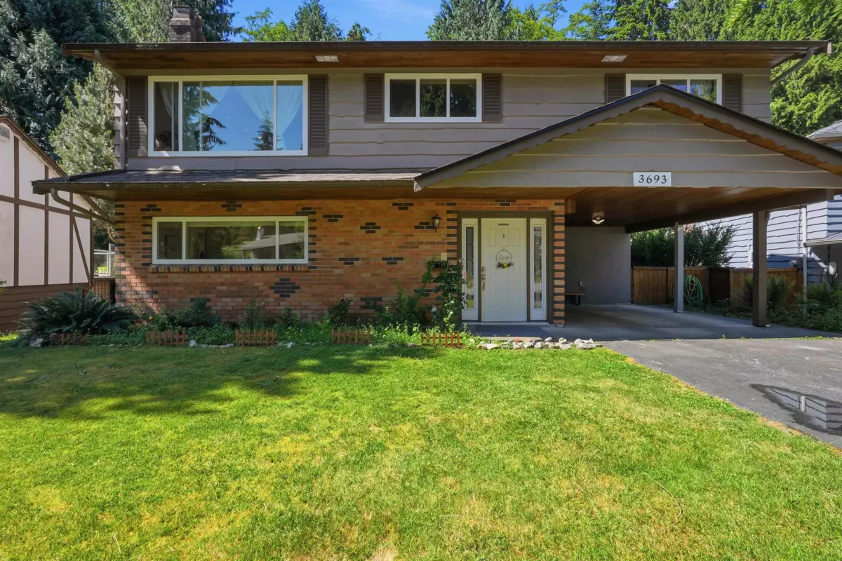 Living Room Photo of 3693 Regent Avenue, North Vancouver, BC