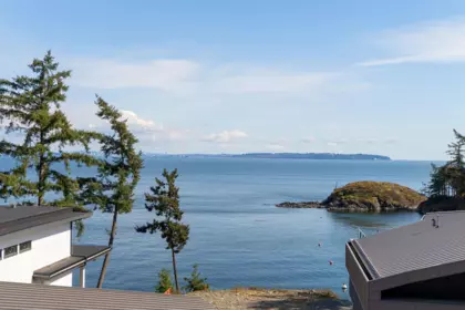 242 Shore Lane, Bowen Island, BC, Bowen Island — Single Family Residence for sale