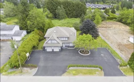 7070 207 Street, Langley, BC, Langley — Single Family Residence for sale