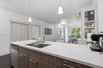 206 2214 Kelly Avenue, Port Coquitlam, BC, Port Coquitlam — Apartment/Condo for sale