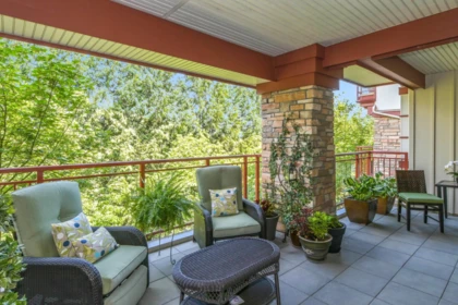 Basement Recreation Room Photo of 210 16477 64 Avenue, Surrey, BC