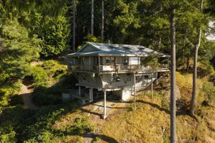 Backyard Photo of 990 Windjammer Road, Bowen Island, BC