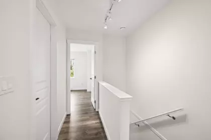 Guest Bathroom Photo of 32 31098 Westridge Place, Abbotsford, BC