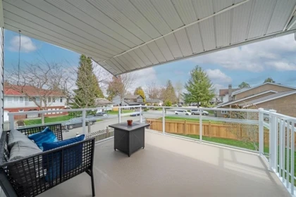 Breakfast Nook Photo of 9482 153 Street, Surrey, BC