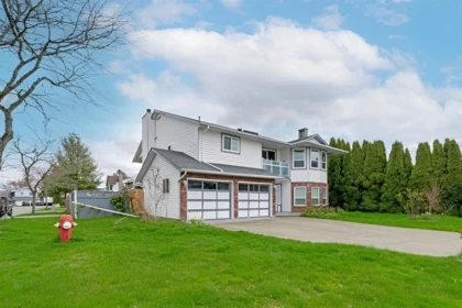 Outdoor Kitchen Photo of 9482 153 Street, Surrey, BC