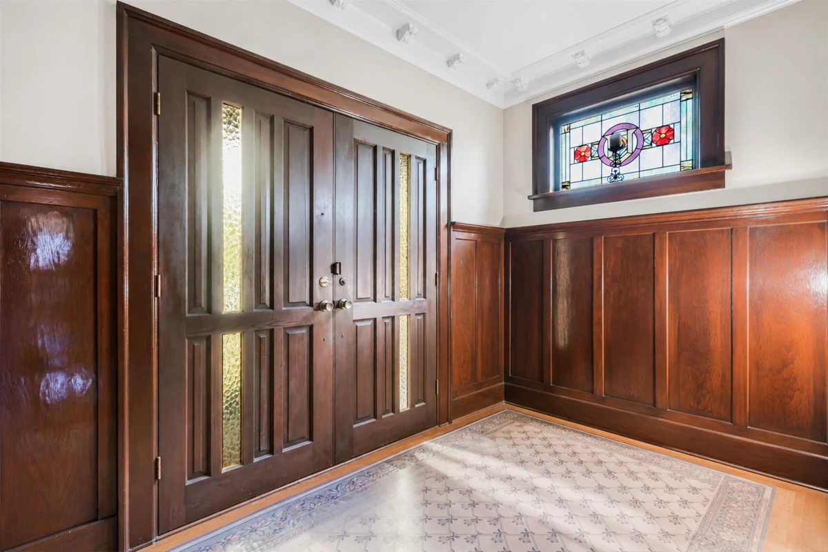 Family Room Photo of 3732 West 2nd Avenue, Vancouver, BC