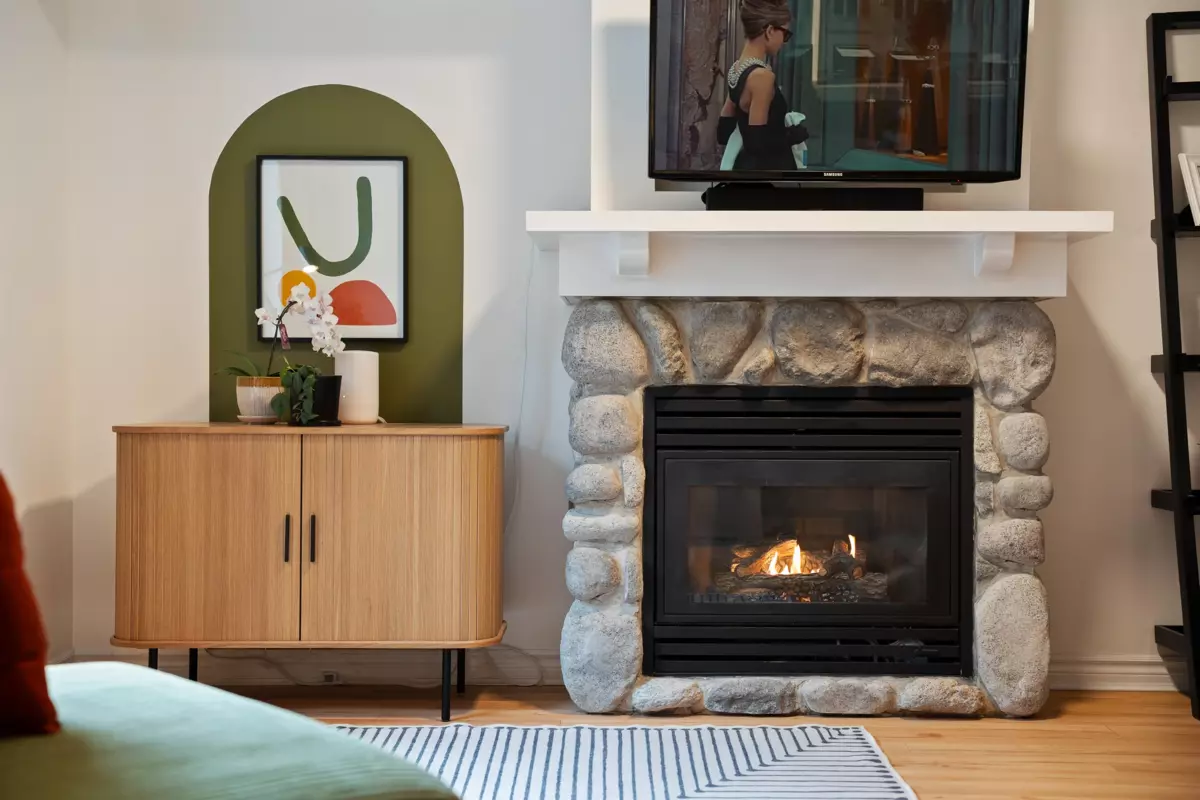 Living Room Photo of 3 1005 Lynn Valley Road, North Vancouver, BC