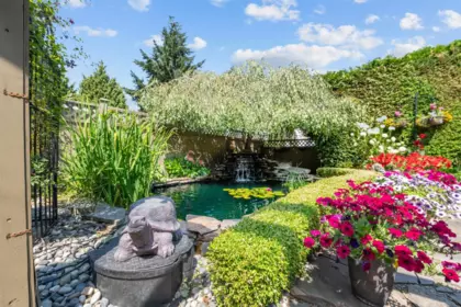 Hot Tub / Spa Photo of 15239 29a Avenue, Surrey, BC