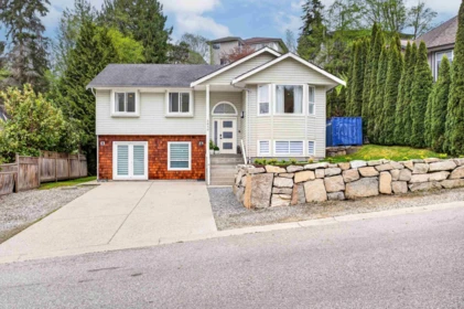 5830 Heron Place, Sechelt, BC, Sechelt — Single Family Residence for sale
