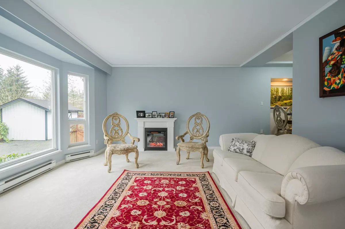 Family Room Photo of 9276 Greer Street, Langley, BC
