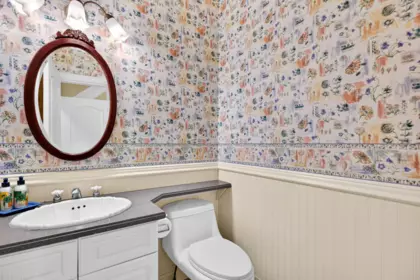 Guest Bathroom Photo of 7 688 Citadel Drive, Port Coquitlam, BC