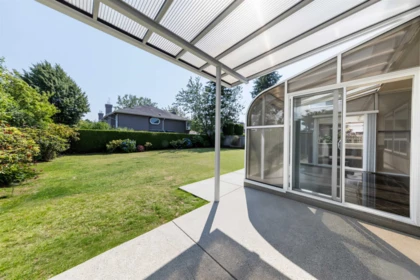 Swimming Pool Photo of 5160 Francis Road, Richmond, BC