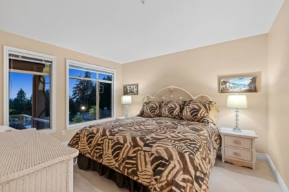 Walk-In Closet Photo of 2456 Carr Lane, West Vancouver, BC