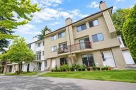 208 7144 133b Street, Surrey, BC