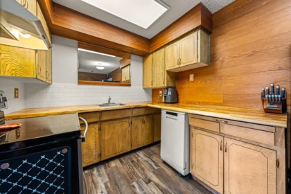 Breakfast Nook Photo of 208 611 Blackford Street, New Westminster, BC