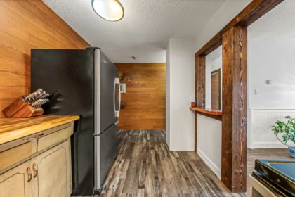 Walk-In Closet Photo of 208 611 Blackford Street, New Westminster, BC