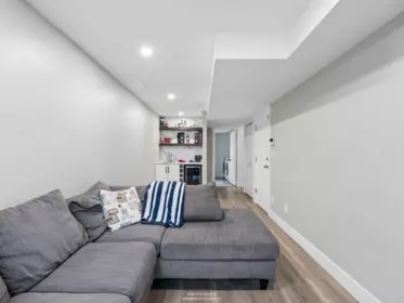 Hallway Photo of 14912 57 Avenue, Surrey, BC