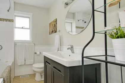 Laundry Room Photo of 18843 120 Avenue, Pitt Meadows, BC