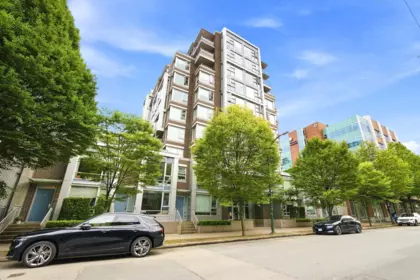 Aerial View of 705 538 W 7th Avenue, Vancouver, BC