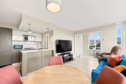 Basement Recreation Room Photo of 705 538 W 7th Avenue, Vancouver, BC