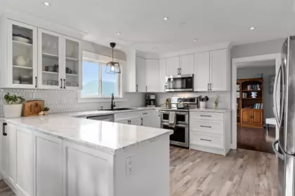 Kitchen Island Photo of 47345 Swallow Crescent, Chilliwack, BC
