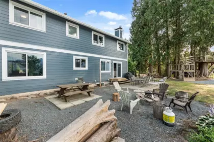 Outdoor Kitchen Photo of 47345 Swallow Crescent, Chilliwack, BC