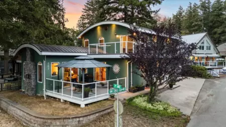 Exterior Rear Photo of 267 First Avenue, Cultus Lake, BC