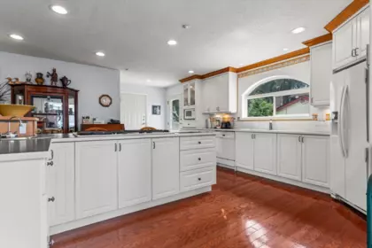 Kitchen Photo of 267 First Avenue, Cultus Lake, BC