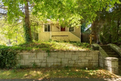 1194 E 18th Avenue, Vancouver, BC, Vancouver — Single Family Residence for sale