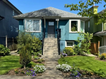 4135 Cambridge Street, Burnaby, BC, Burnaby — Single Family Residence for sale