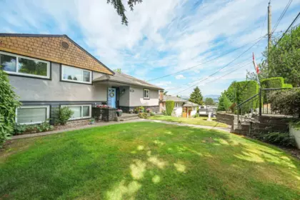 9669 Townline Diversion, Surrey, BC, Surrey — Single Family Residence for sale