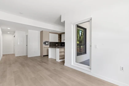 102 2268 E Broadway, Vancouver, BC, Vancouver — Apartment/Condo for sale