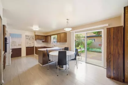 Kitchen Photo of 11420 Daniels Road, Richmond, BC