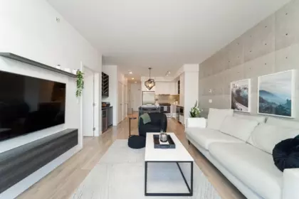 517 725 Marine Drive, North Vancouver, BC, North Vancouver — Apartment/Condo for sale