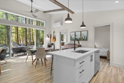 SVE10 Old Hope Princeton Highway, Hope, BC, Hope — Single Family Residence for sale