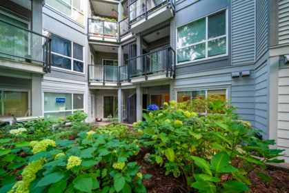 Hallway Photo of 222 13733 107a Avenue, Surrey, BC