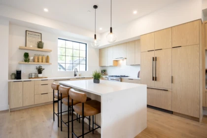 Kitchen Island Photo of 19771 75b Avenue, Langley, BC