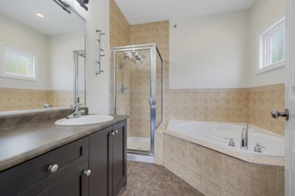 Laundry Room Photo of 11335 Creekside Street, Maple Ridge, BC