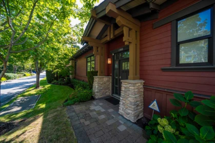 5066 Springs Boulevard, Delta, BC, Delta — Single Family Residence for sale