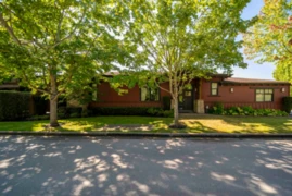 5066 Springs Boulevard, Delta, BC