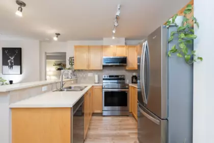 Kitchen Island Photo of 101 15188 22 Avenue, Surrey, BC