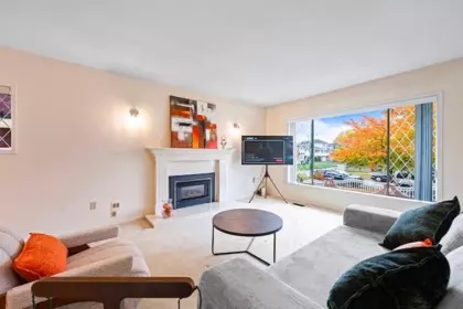 Dining Area Photo of 3136 E 53rd Avenue, Vancouver, BC