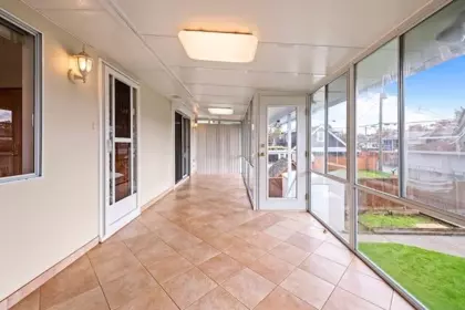 Entry Foyer Photo of 3136 E 53rd Avenue, Vancouver, BC