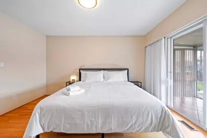 Guest Bathroom Photo of 3136 E 53rd Avenue, Vancouver, BC
