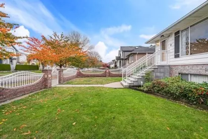 Living Room Photo of 3136 E 53rd Avenue, Vancouver, BC