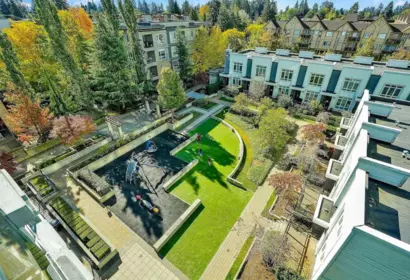 Family Room Photo of 3602 13325 102a Avenue, Surrey, BC