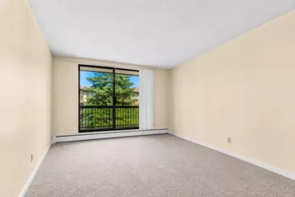 Breakfast Nook Photo of 211 8400 Lansdowne Road, Richmond, BC