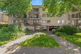 211 8400 Lansdowne Road, Richmond, BC